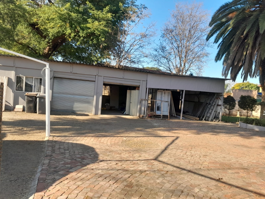 3 Bedroom Property for Sale in Oos Einde North West